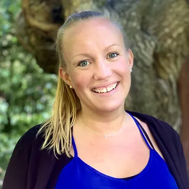 Dr. Stephanie Sinclair, ND